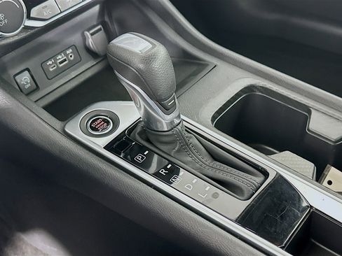 Used 2024 Nissan Sentra SV image 23