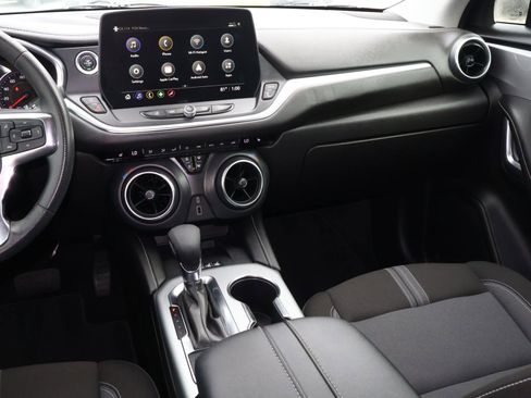 Used 2024 Chevrolet Blazer LT w/ Convenience Package image 12