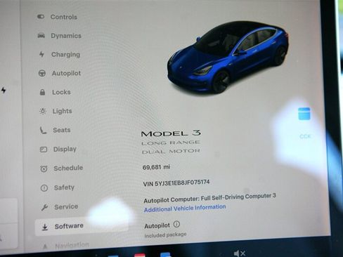 Used 2018 Tesla Model 3 Long Range image 21