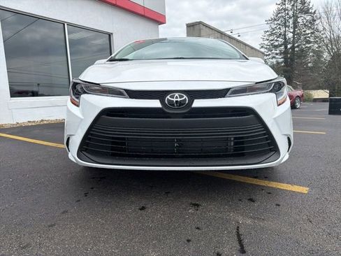 New 2026 Toyota Corolla LE FWD image 11