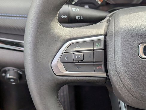 New 2026 Jeep Compass Latitude image 16