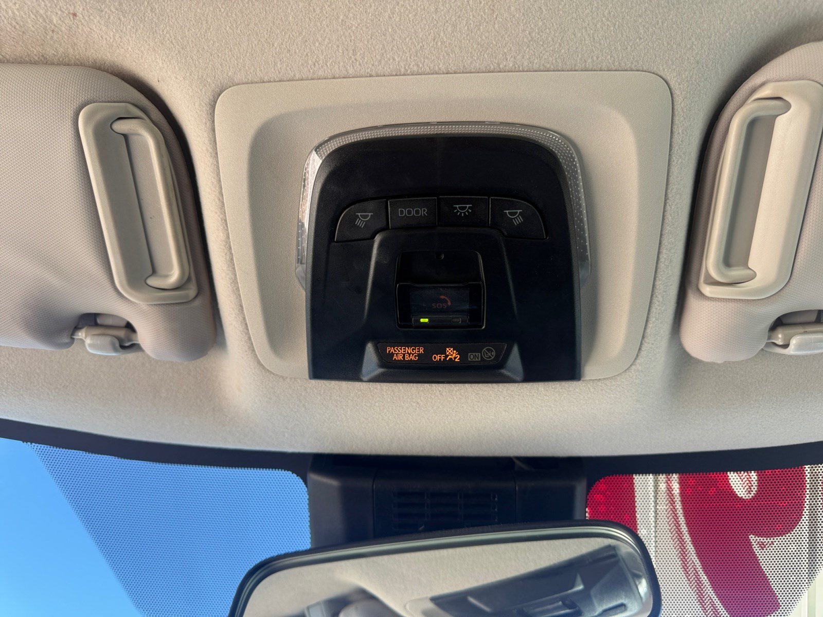 Used 2024 Toyota Corolla LE FWD image 31