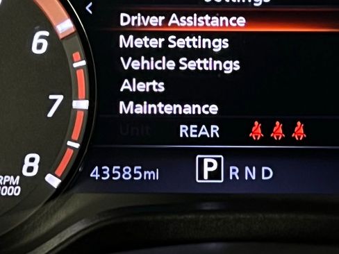 Used 2023 Nissan Titan PRO-4X w/ Pro-4x Utility Package image 16