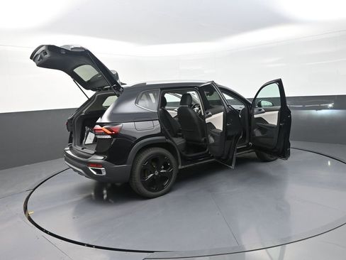 Used 2025 Volkswagen Taos SEL AWD/4WD image 37