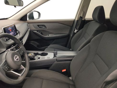 Used 2023 Nissan Rogue S FWD image 17