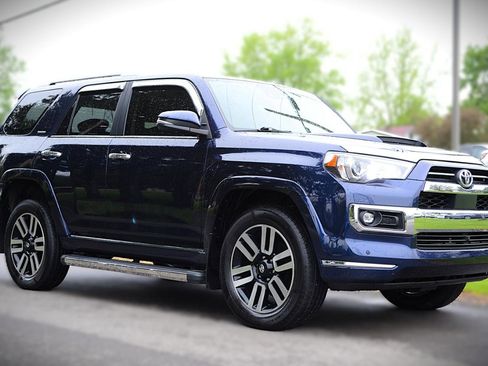Used 2023 Toyota 4Runner Limited AWD/4WD image 3