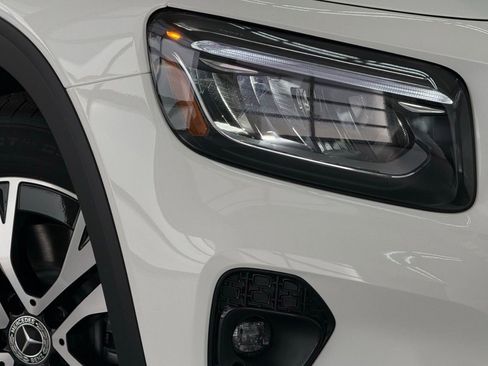 New 2026 Mercedes-Benz GLB 250 image 10