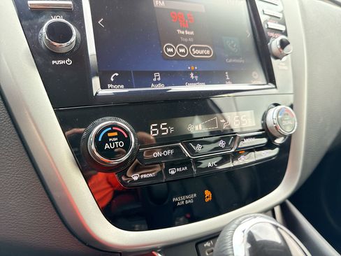 Used 2024 Nissan Murano SV w/ SV Midnight Edition Package FWD image 16
