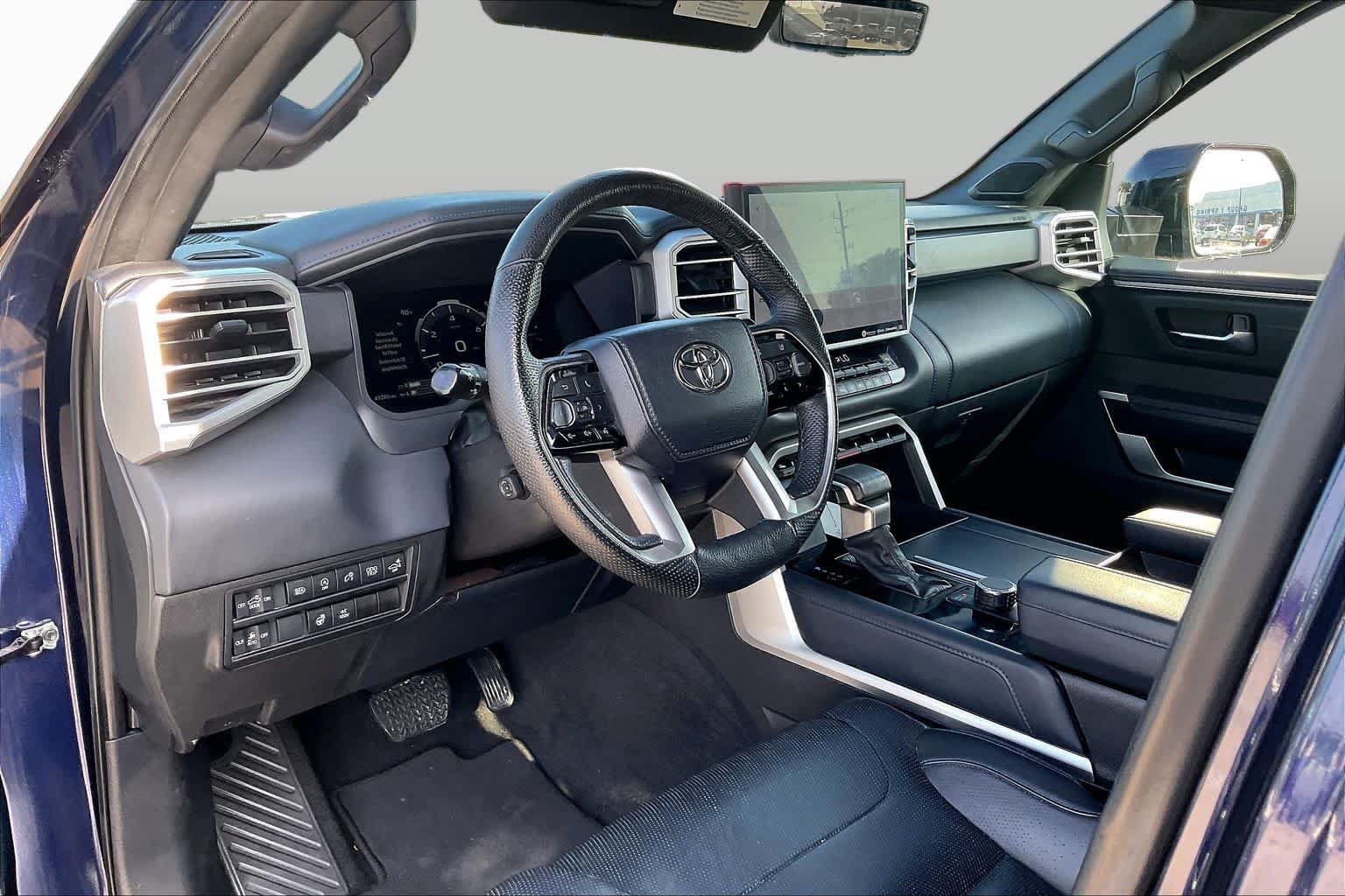 Used 2022 Toyota Tundra Platinum RWD image 35