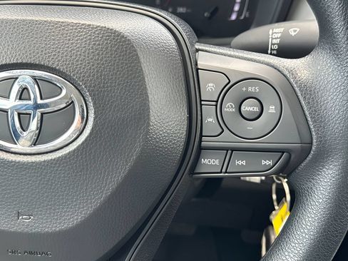 Used 2026 Toyota Corolla LE FWD image 14