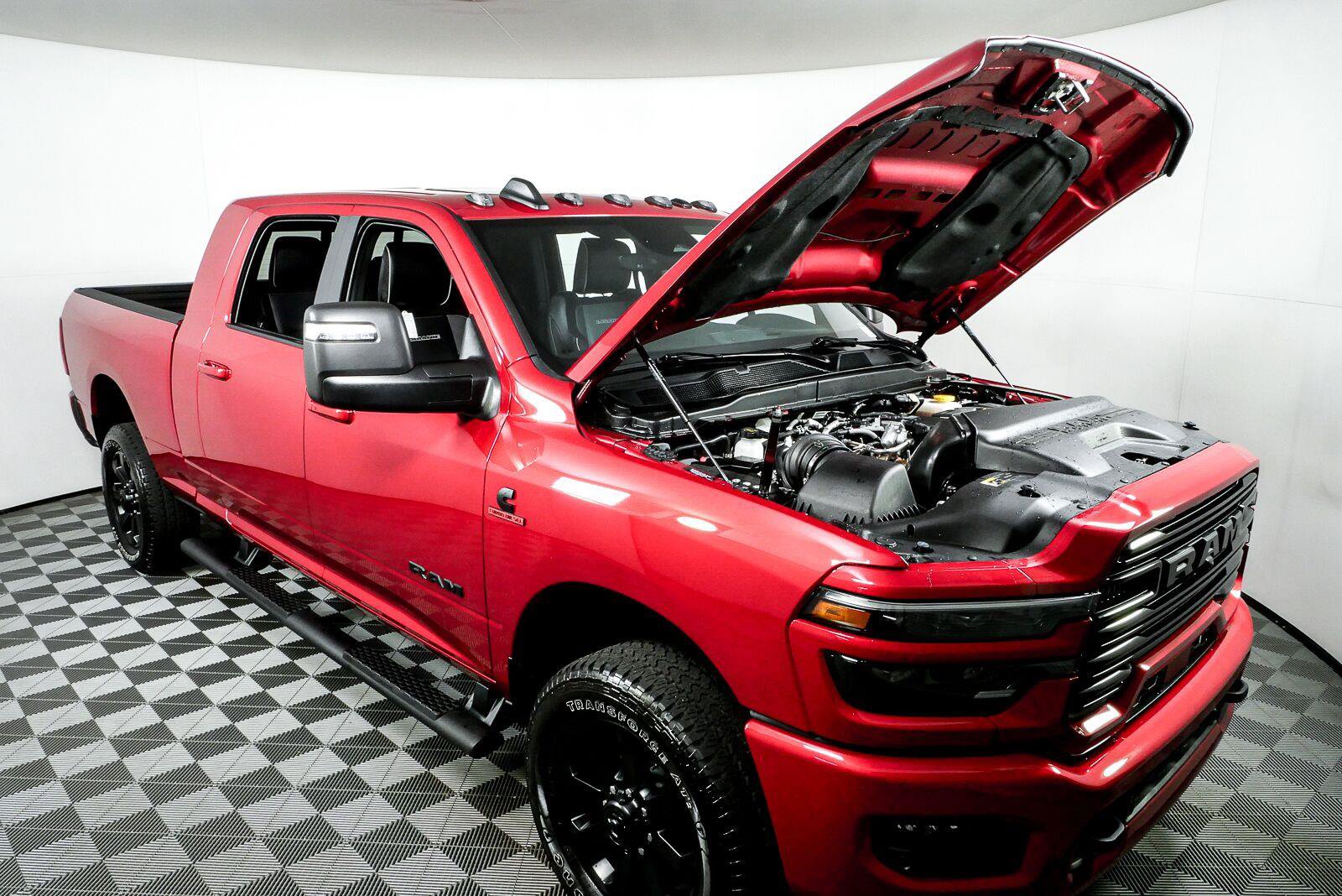 Used 2026 RAM 2500 Laramie w/ Night Edition AWD/4WD image 31