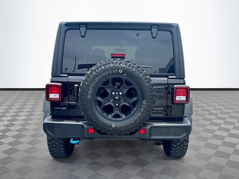 Used 2023 Jeep Wrangler Unlimited w/ Convenience Group AWD/4WD image 7
