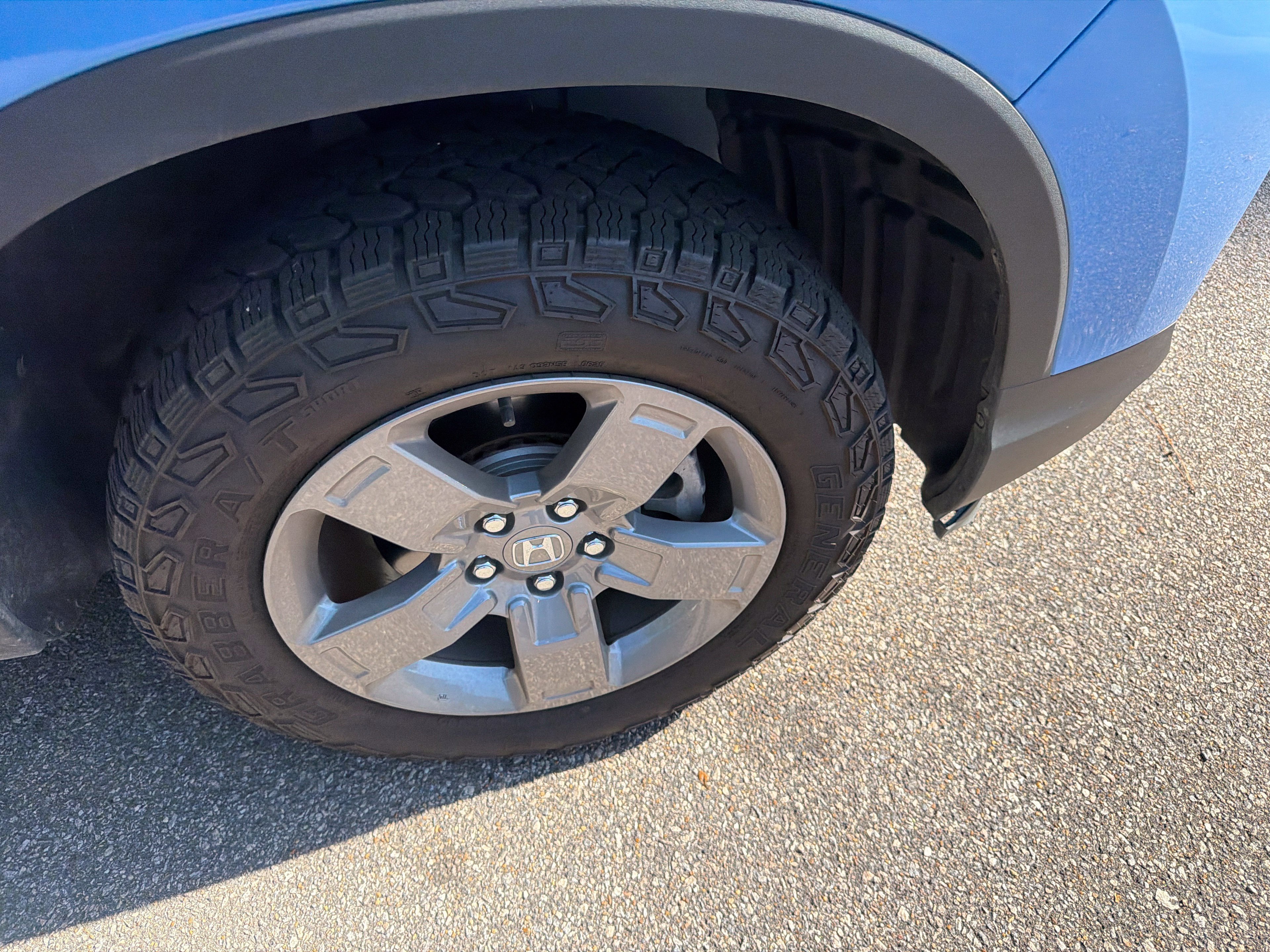 Used 2025 Honda Ridgeline TrailSport image 10