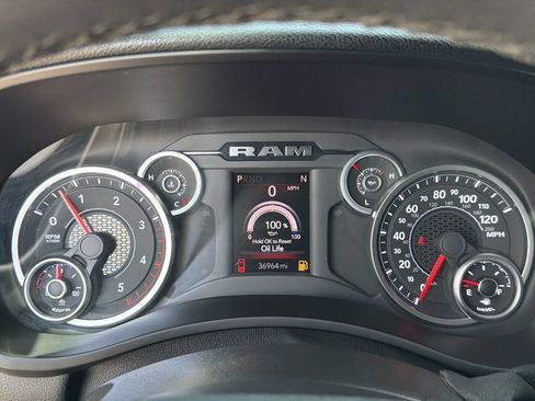 Used 2025 RAM 2500 Big Horn AWD/4WD image 31