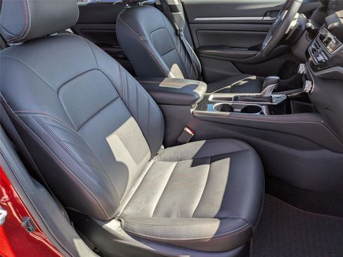 Certified 2024 Nissan Altima 2.5 SR w/ SR Premium Package FWD image 36