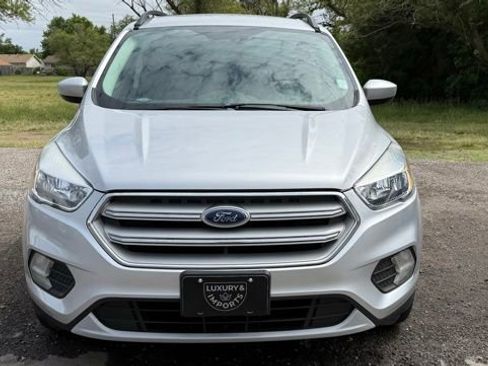 Used 2018 Ford Escape SE AWD/4WD image 3
