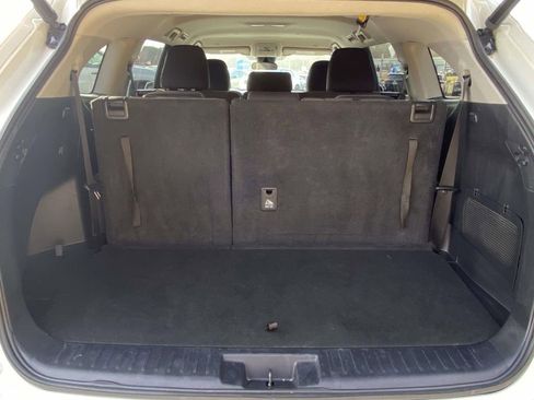 Used 2023 Toyota Highlander LE image 31