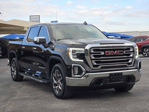 Used 2021 GMC Sierra 1500 SLT image 3