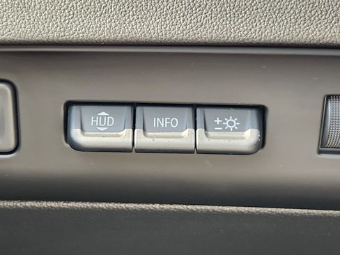 Used 2023 Buick Enclave Premium w/ Experience Buick Package image 38