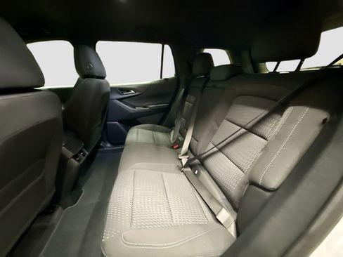 Used 2025 Chevrolet Equinox LT FWD image 26