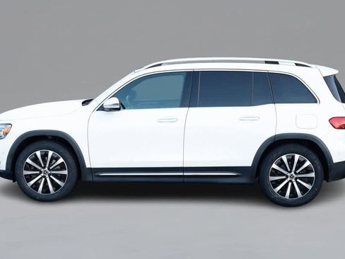 Certified 2022 Mercedes-Benz GLB 250 4MATIC w/ Premium Package Lite image 8