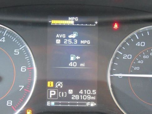 Used 2022 Subaru Crosstrek 2.5i Limited w/ Moonroof Package 1 image 2