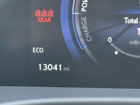 Used 2025 Lexus RZ 450e Premium w/ Technology Package image 30