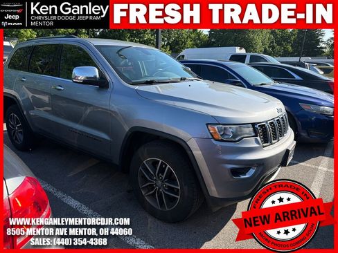 Used 2017 Jeep Grand Cherokee Limited AWD/4WD image 1