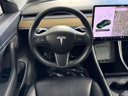 Used 2018 Tesla Model 3 Mid Range image 26
