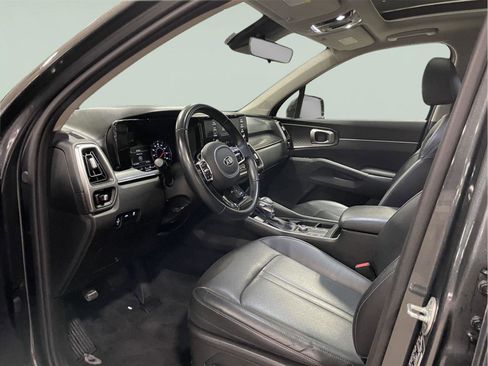 Used 2021 Kia Sorento S w/ Panoramic Sunroof Package image 12