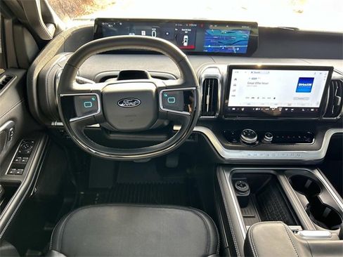 Used 2025 Ford Expedition Platinum w/ Stealth Performance Package image 13