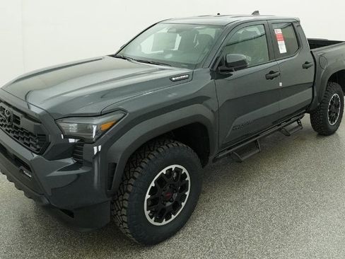 New 2026 Toyota Tacoma TRD Off-Road AWD/4WD image 31