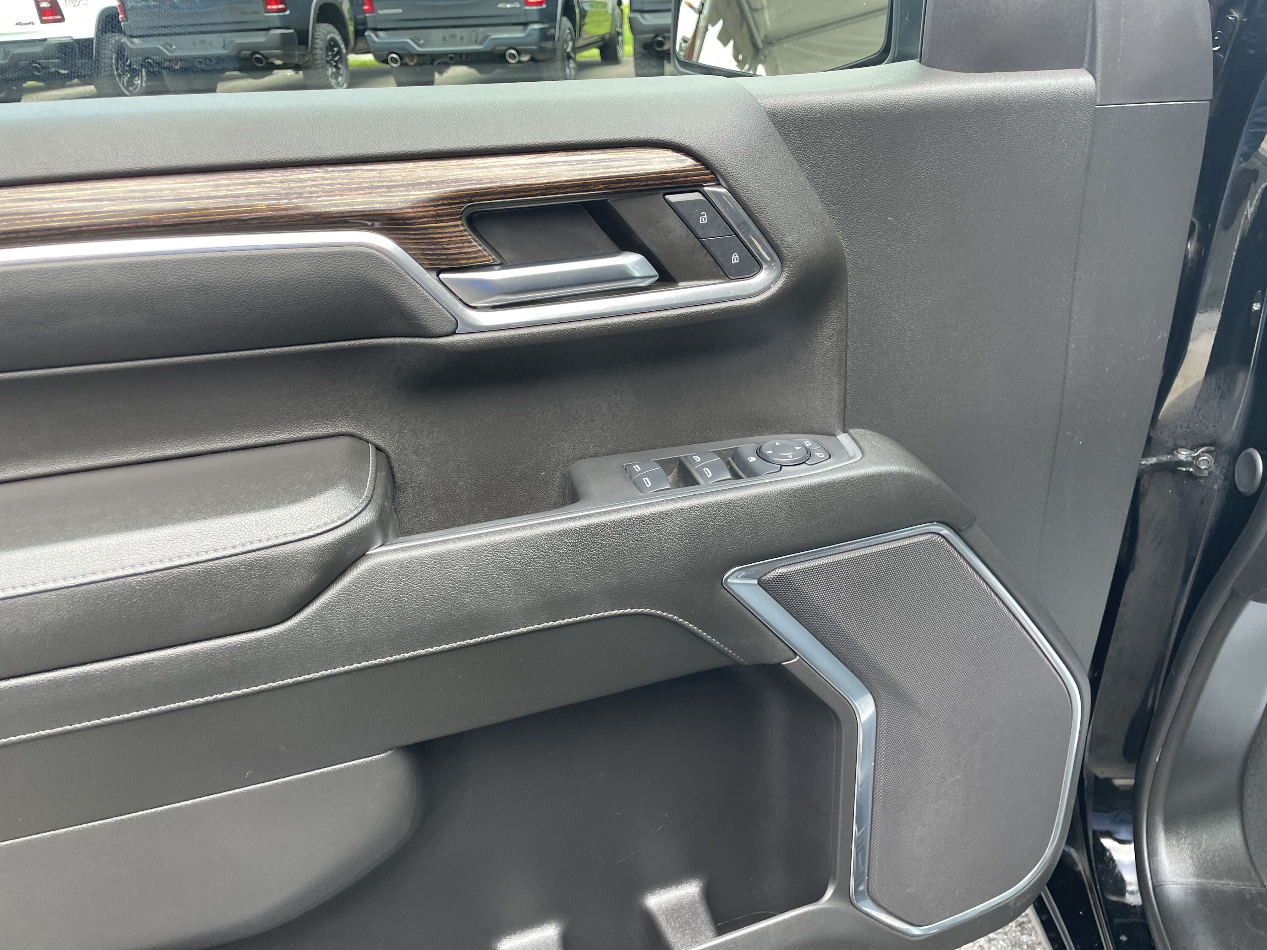 Used 2024 GMC Sierra 1500 SLE AWD/4WD image 10