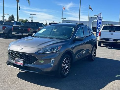 Used 2022 Ford Escape SEL w/ Technology Package FWD image 8