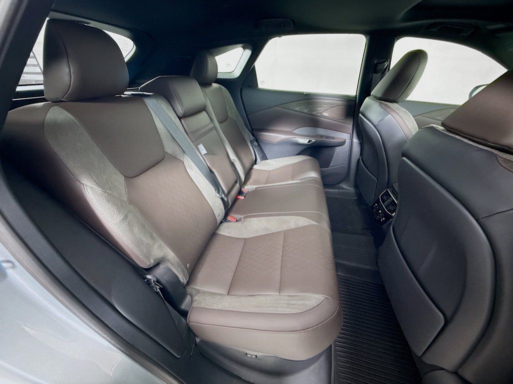 Used 2023 Lexus RX 350 FWD w/ Accessory Package (Z1) image 29