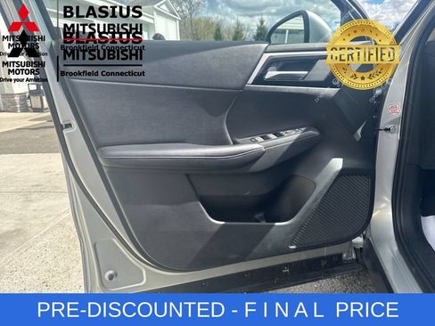 Used 2024 Mitsubishi Outlander SE AWD/4WD image 20