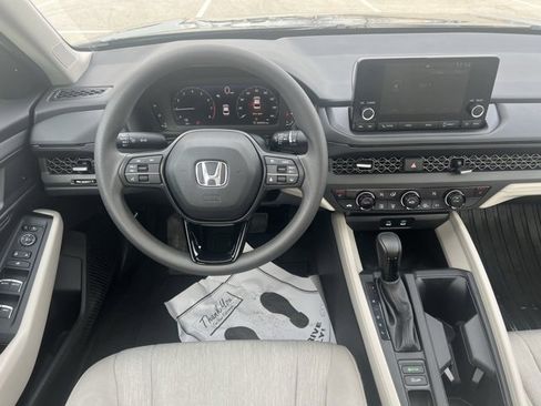 Used 2023 Honda Accord EX image 13