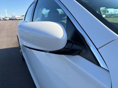 Used 2022 Acura ILX w/ Premium Package FWD image 4