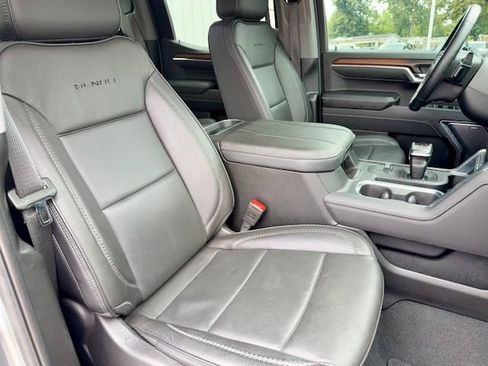Used 2025 GMC Sierra 1500 Denali AWD/4WD image 9