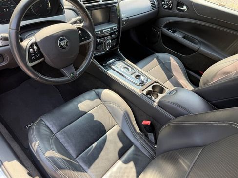 Used 2015 Jaguar XKR R RWD image 15