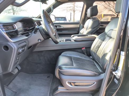 Certified 2023 Jeep Grand Wagoneer Series III AWD/4WD image 21
