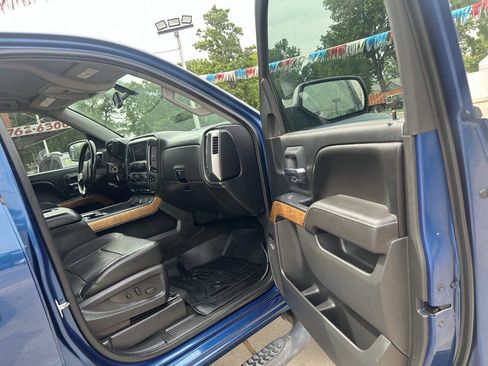 Used 2017 Chevrolet Silverado 1500 LTZ w/ LTZ Plus Package AWD/4WD image 28