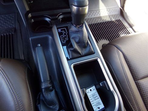 Used 2021 Toyota Tacoma Limited image 37