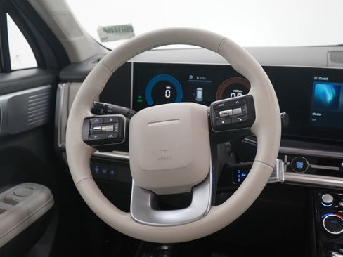 Used 2025 Hyundai Santa Fe SEL AWD/4WD image 19