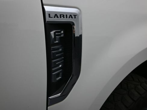 Certified 2022 Ford F250 Lariat w/ Lariat Ultimate Package image 24