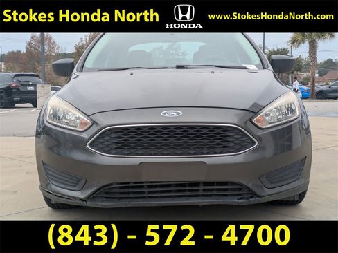 Used 2018 Ford Focus SE image 9