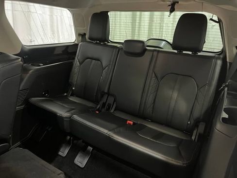Used 2019 Ford Expedition Platinum AWD/4WD image 11