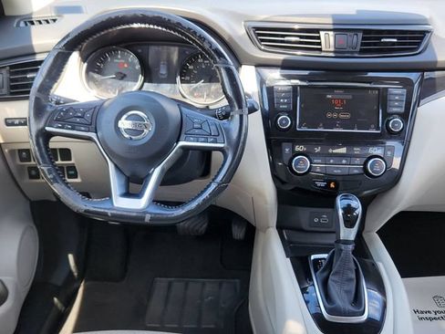 Used 2020 Nissan Rogue Sport SV w/ All-Weather Package AWD/4WD image 25
