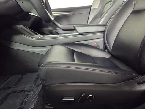 Used 2023 Tesla Model 3 Standard Range image 13