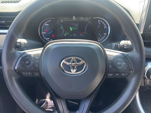 Used 2025 Toyota RAV4 XLE AWD/4WD image 29